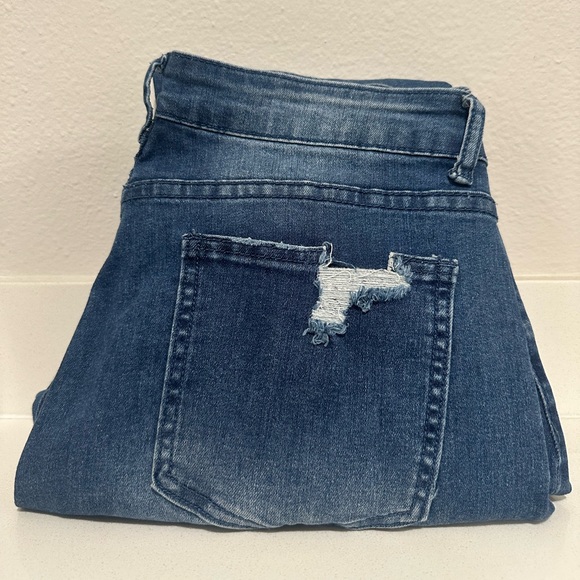 Distressed Blue Jeans - Picture 3 of 4